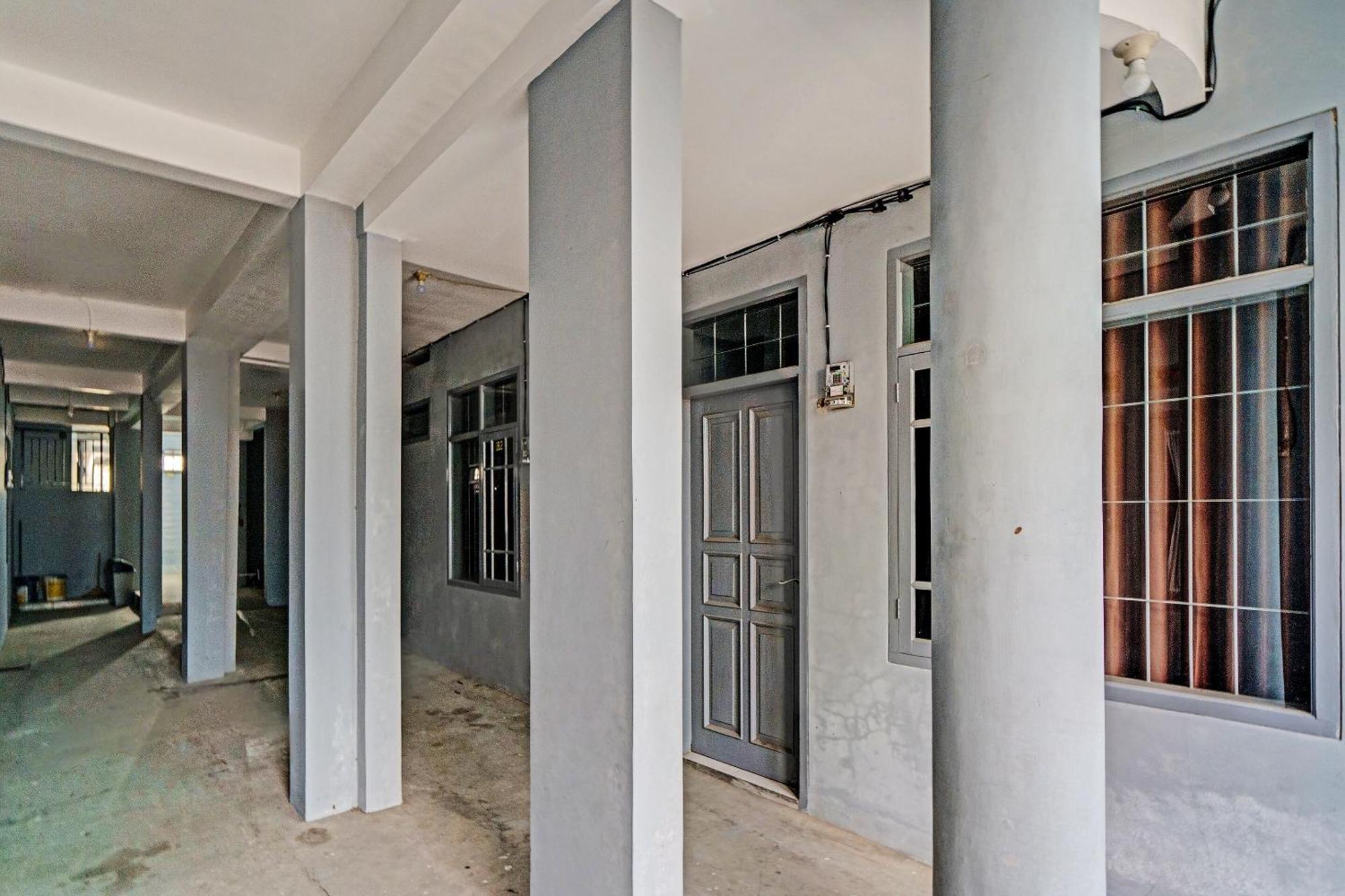 Oyo Life 91592 Aaliya Guest House Syariah Lebakwangi 外观 照片