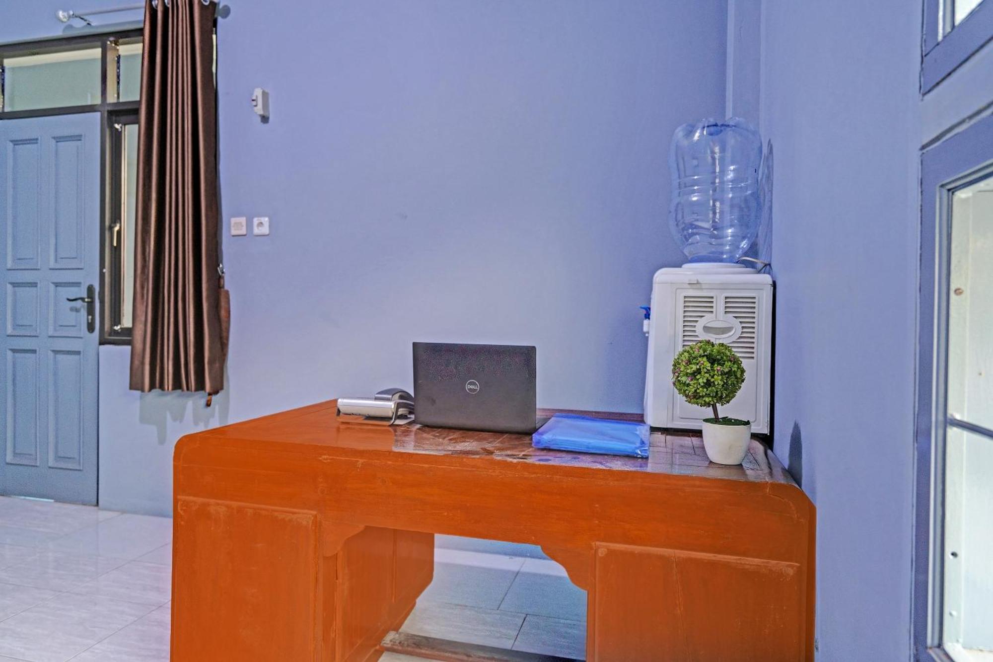 Oyo Life 91592 Aaliya Guest House Syariah Lebakwangi 外观 照片