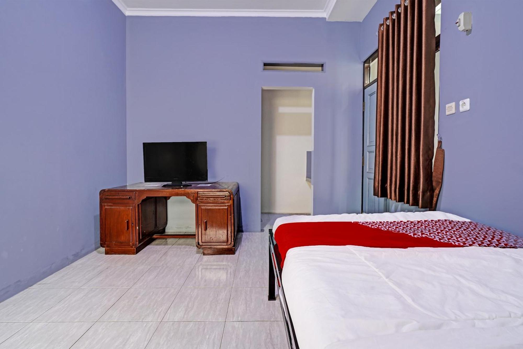 Oyo Life 91592 Aaliya Guest House Syariah Lebakwangi 外观 照片