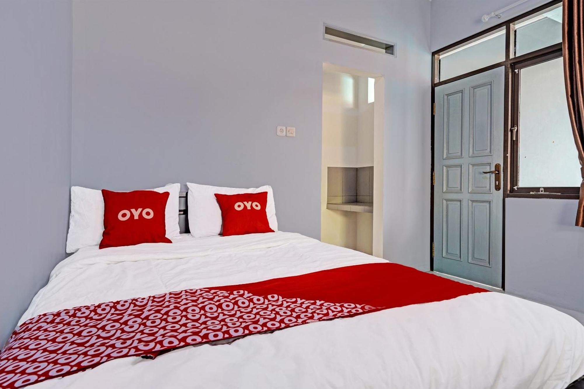 Oyo Life 91592 Aaliya Guest House Syariah Lebakwangi 外观 照片