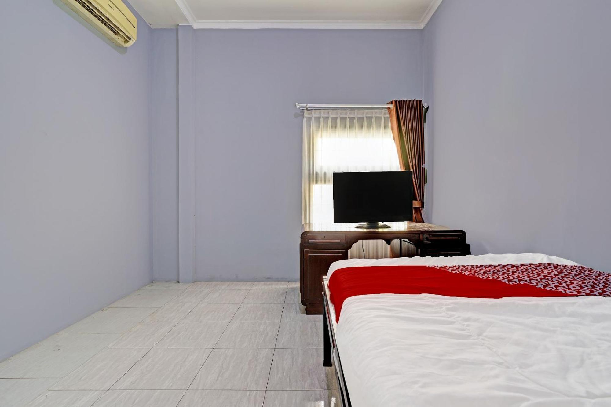 Oyo Life 91592 Aaliya Guest House Syariah Lebakwangi 外观 照片